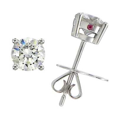 What Jewellery Is Suitable for Casual Wear? What Jewellery Is Suitable for Casual Wear?