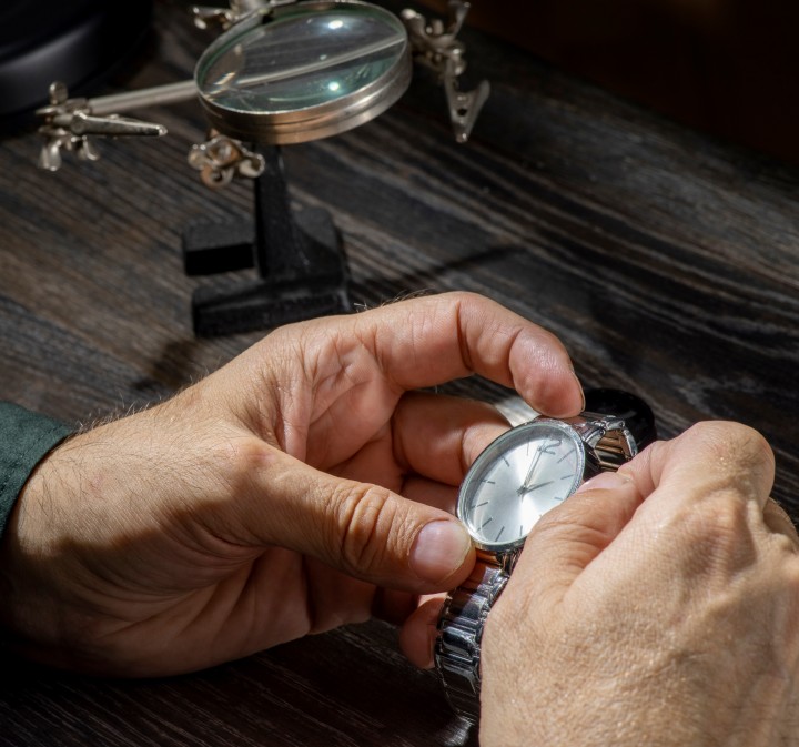 What are the different types of watch movements? What are the different types of watch movements?