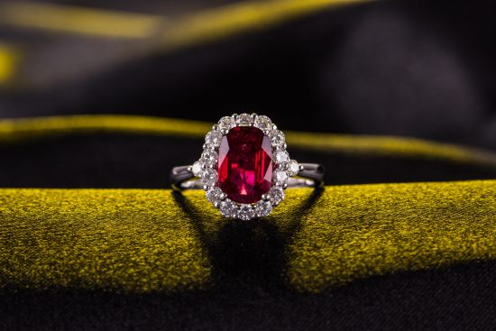 uses of ruby in jewellery and watchmaking