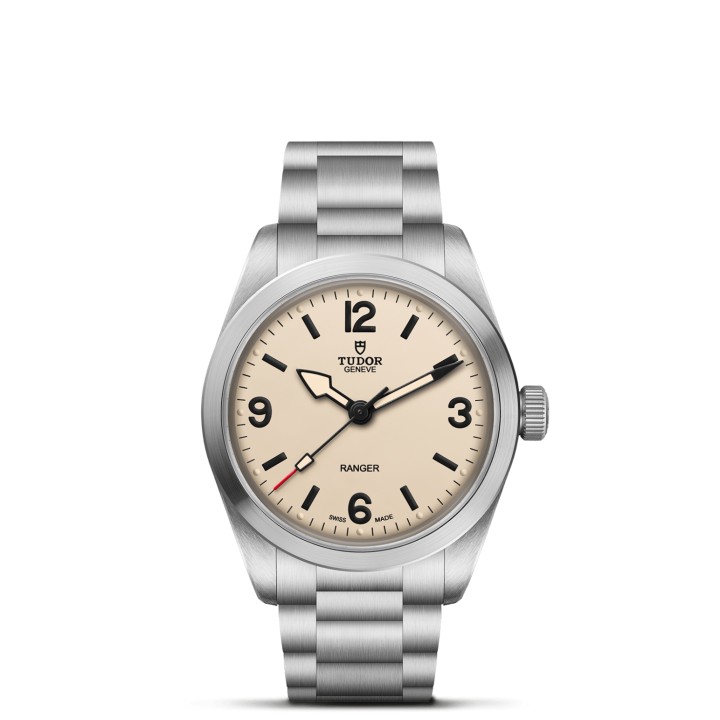 COSC certification in watchmaking Full view of the Ranger model watch