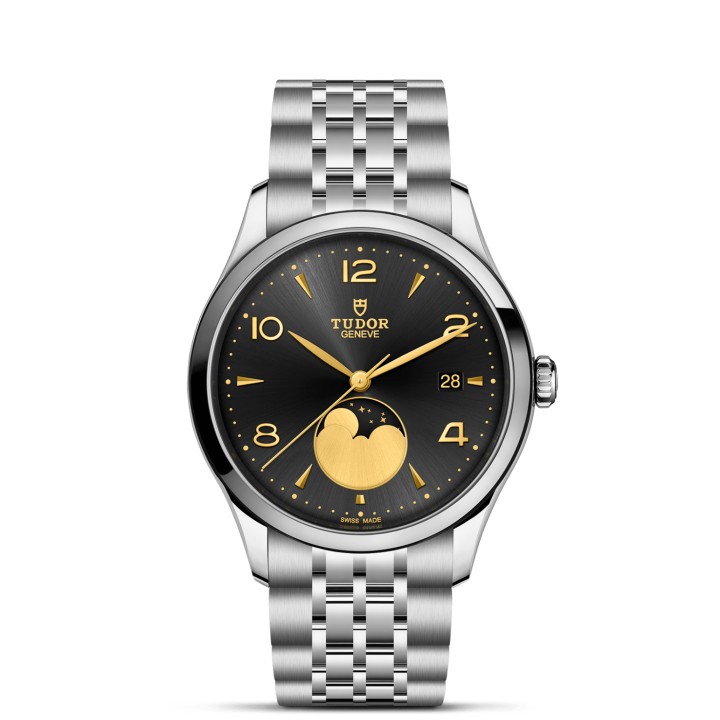 The moon phase in watchmaking: what it is and how it works Tudor 1926 Luna watch with a black dial